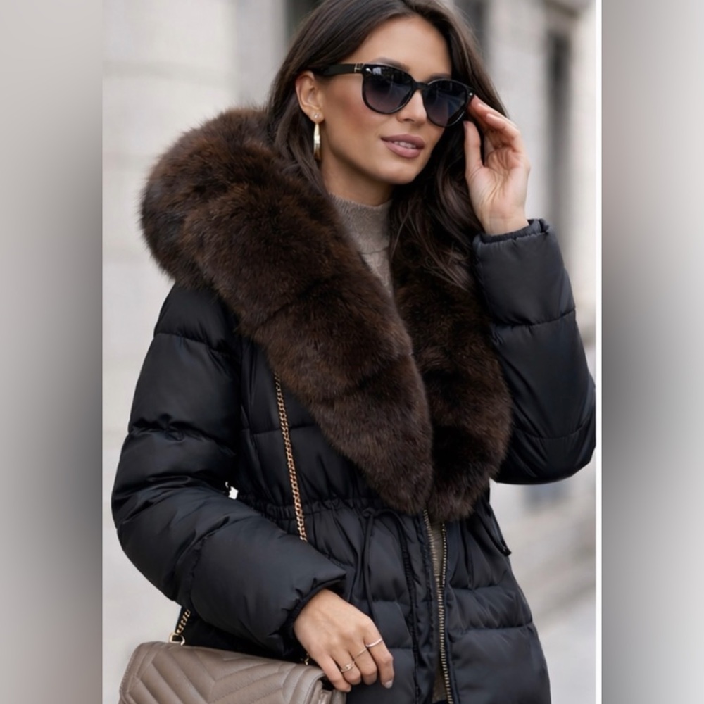 NWOT Luxurious Black Puffer Coat with Fox Fur Trim